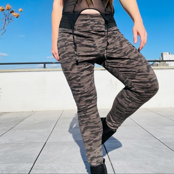 Simply Vera Wong Pant Camo Leggings Slouchy Pull On Drop Crotch - Picture 3 of 17